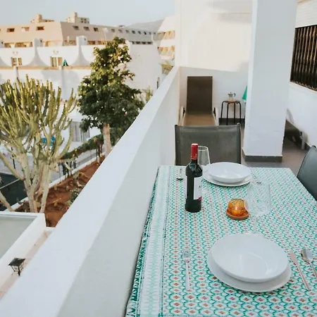 Nina Playa de las Americas (Tenerife)